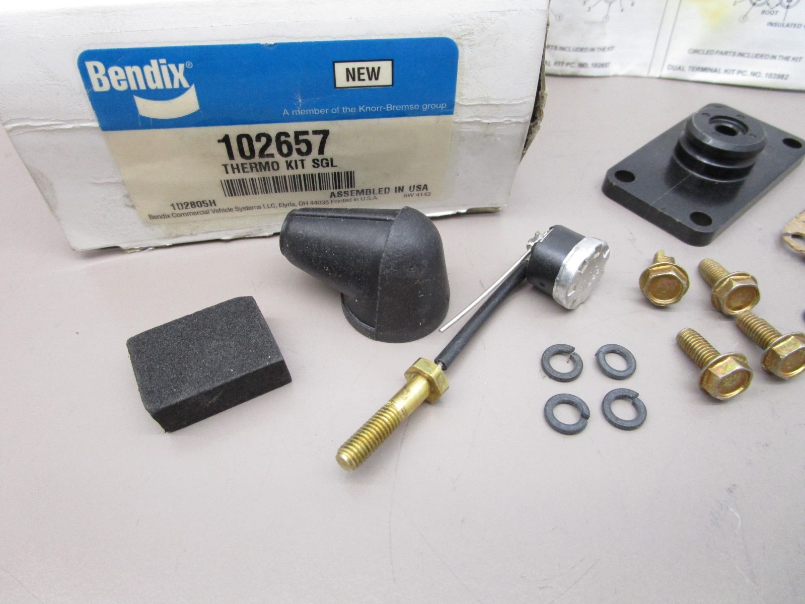 Bendix 102657 Thermostat Kit Single for Air Drier
