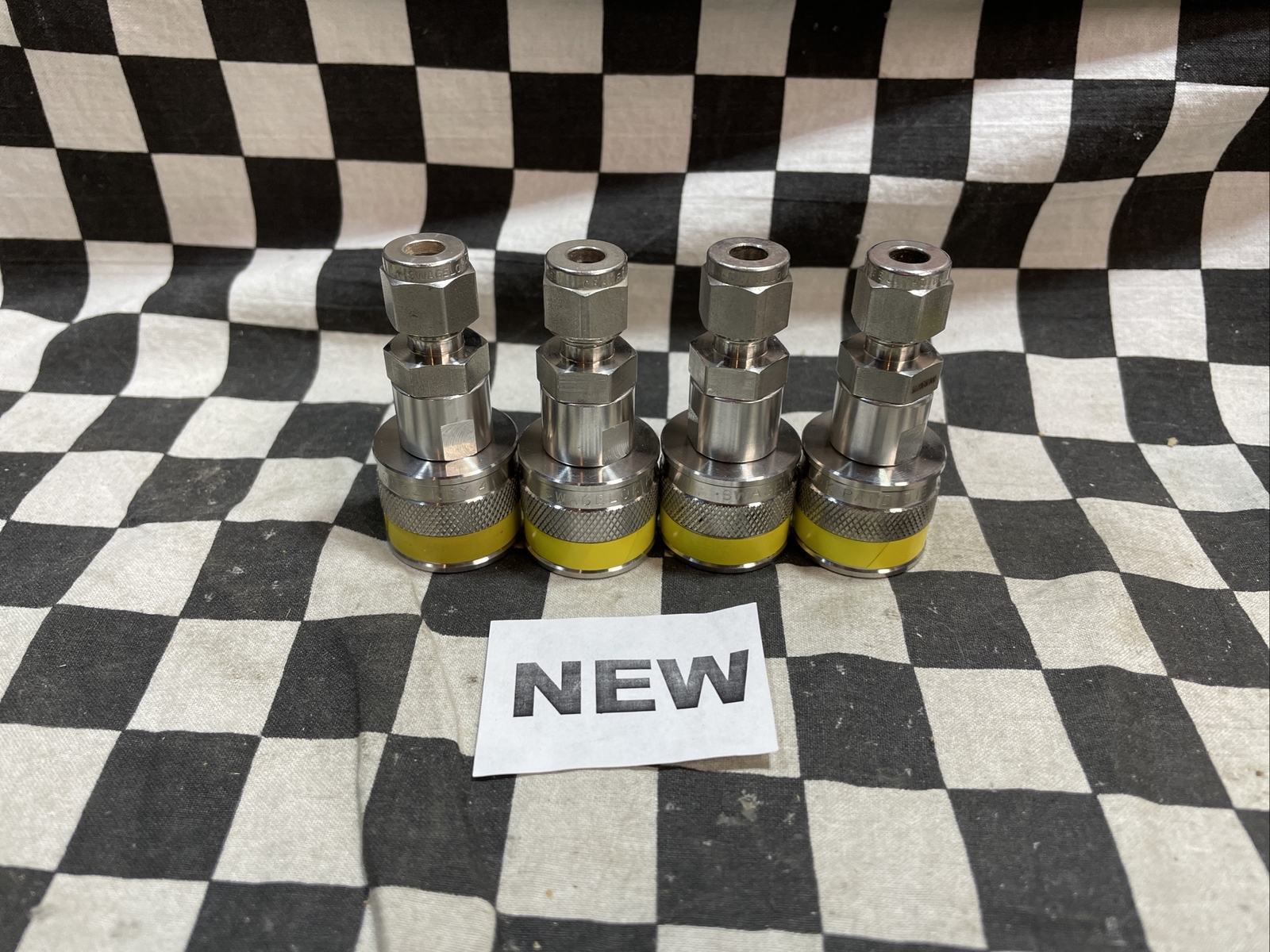 SWAGELOK SS-QC4-B-400K4, Quick Connect 1/4″, LOT OF 7, SHIPSAMEDAY#1222P8