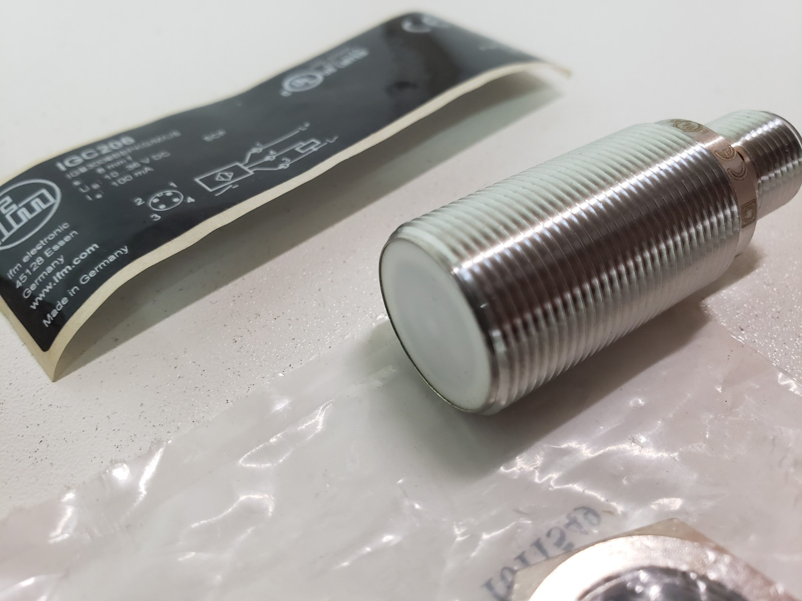 UNUSED – IFM Efector IGC206 Inductive Sensor