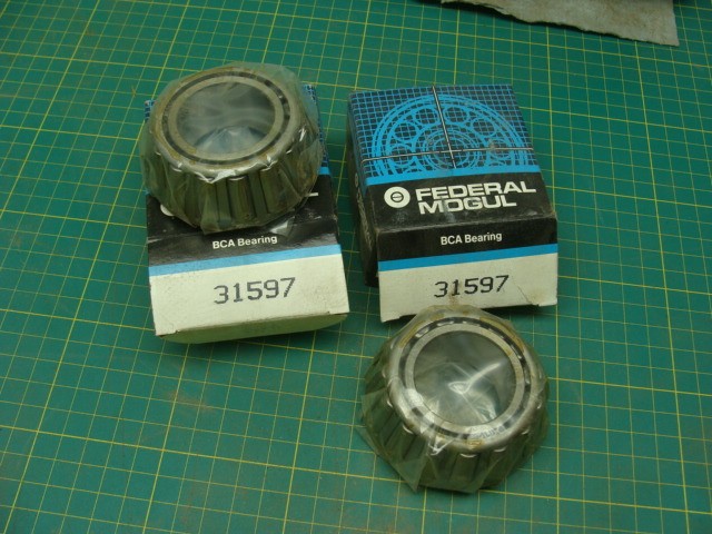LOT OF 2 GENUINE FEDERAL MOGUL – BOWER BCA TAPERED ROLLER BEARINGS 31597