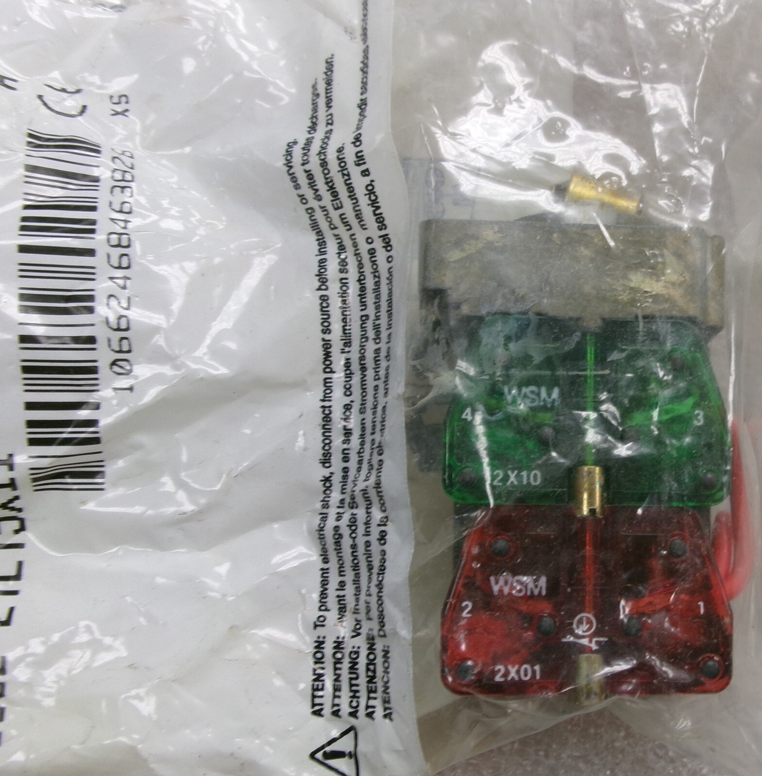 Allen Bradley 800E Transformer Module with lluminated Extended Push Button #686G