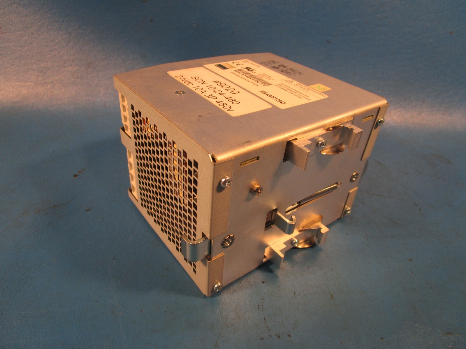 USED SOLA SDN 10-24-480, Power Supply Input 3PH 380/500V Output 24VDC/10A