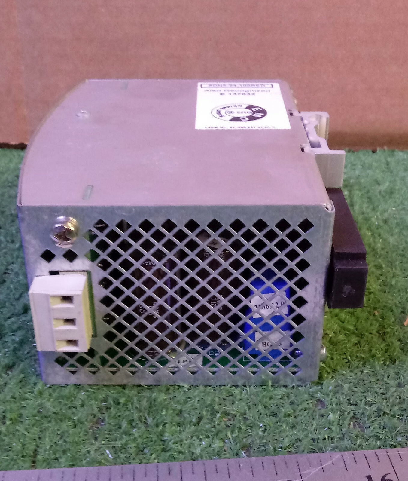 1 USED SOLA SDN 5-24-100 RED POWER SUPPLY ***MAKE OFFER***
