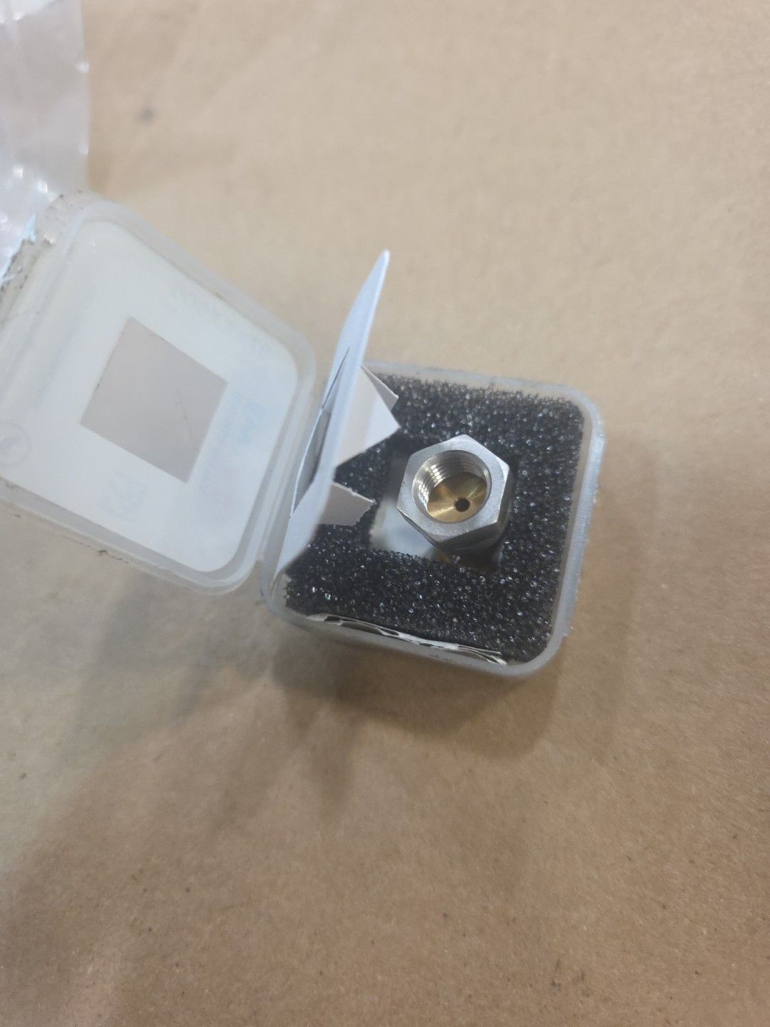 Valco Melton Glue Nozzle 974XX005 Single Bead 40Mm .0161 New Single Head