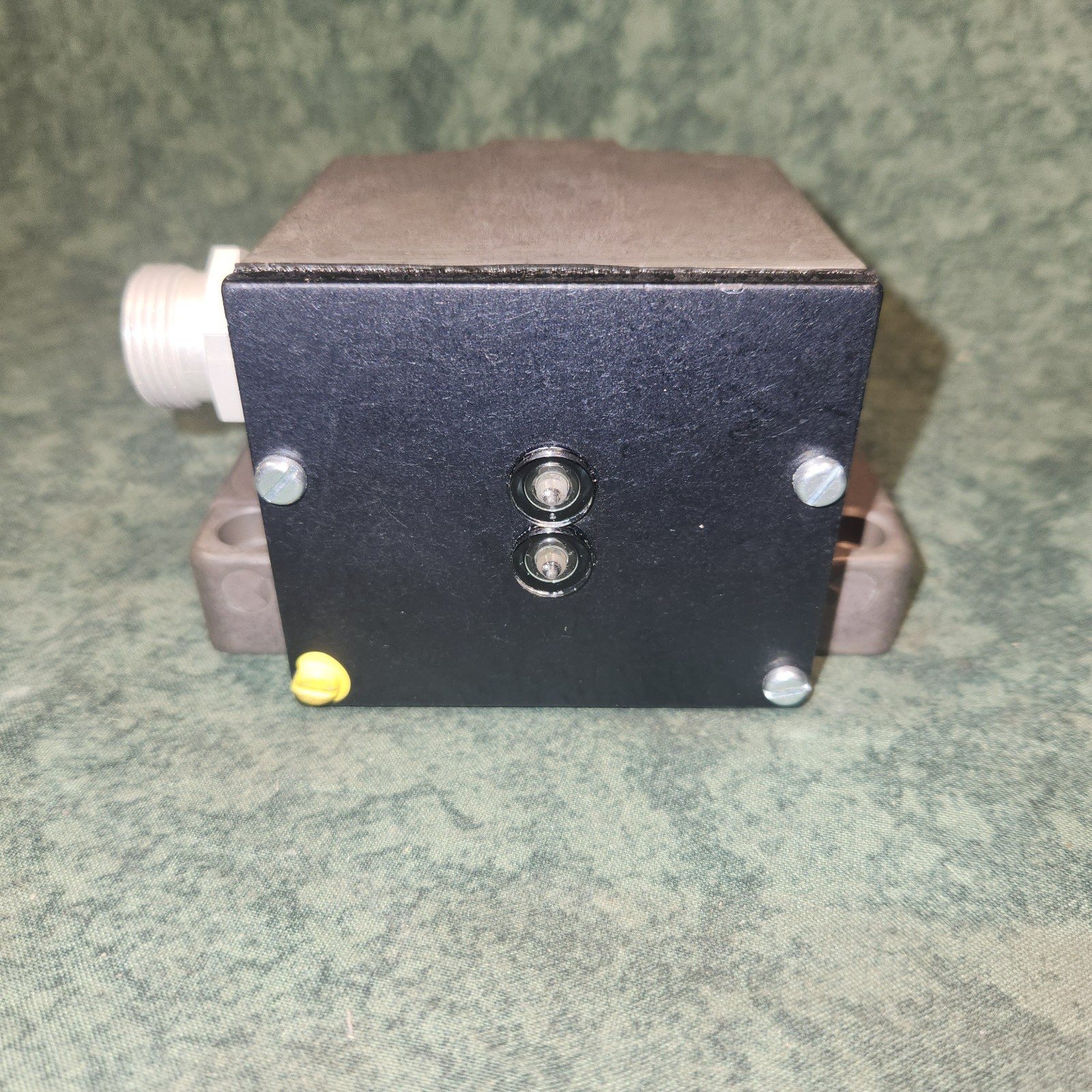 Balluff Sensor # BES516-B2-KHG-12-602-11/ – 240 VAC (18200-Tub-F)