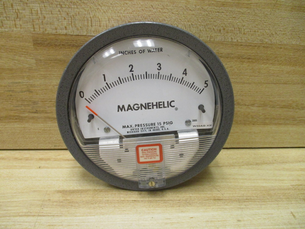 Dwyer W39AB Magnehelic Differential Pressure Gauge