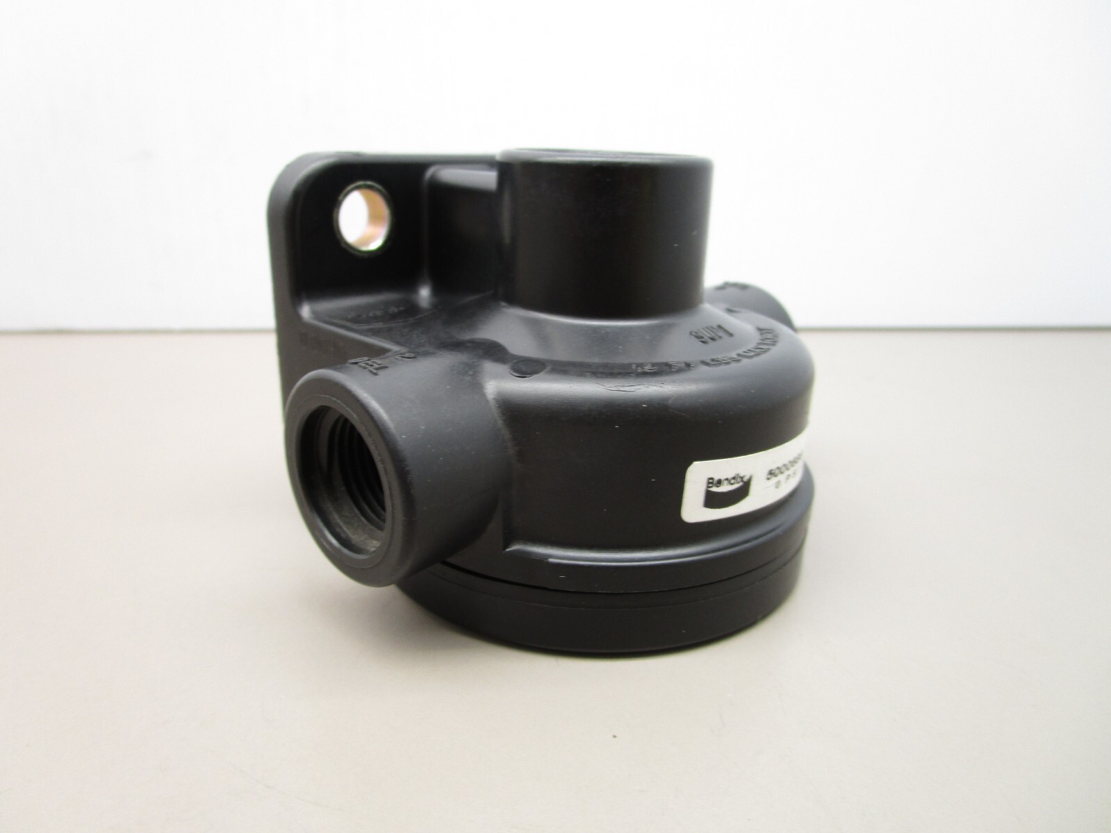 Bendix 5000686 QRN-2 Quick Release Valve