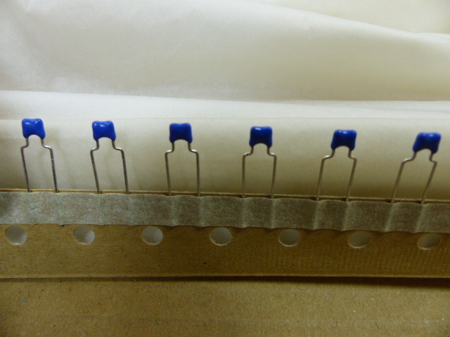EPCOS B37981F5104K54 Qty of 150 per Lot CER RAD P5 100NF X7R 10% 50V; ceramic c