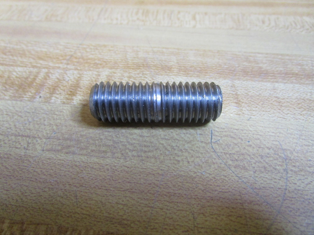 Flowserve 95385738 Stud UFM B8SH (Pack of 12)