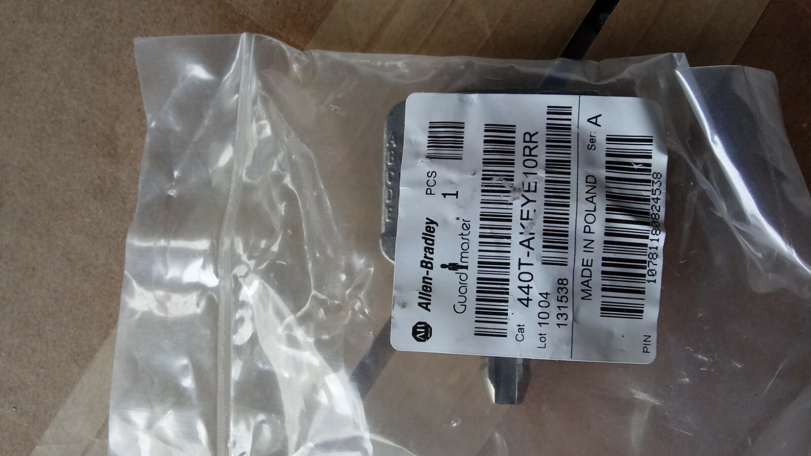 New Allen Bradley 440T-AKEYE10RR “Rr” Interlock Key – KEY ONLY