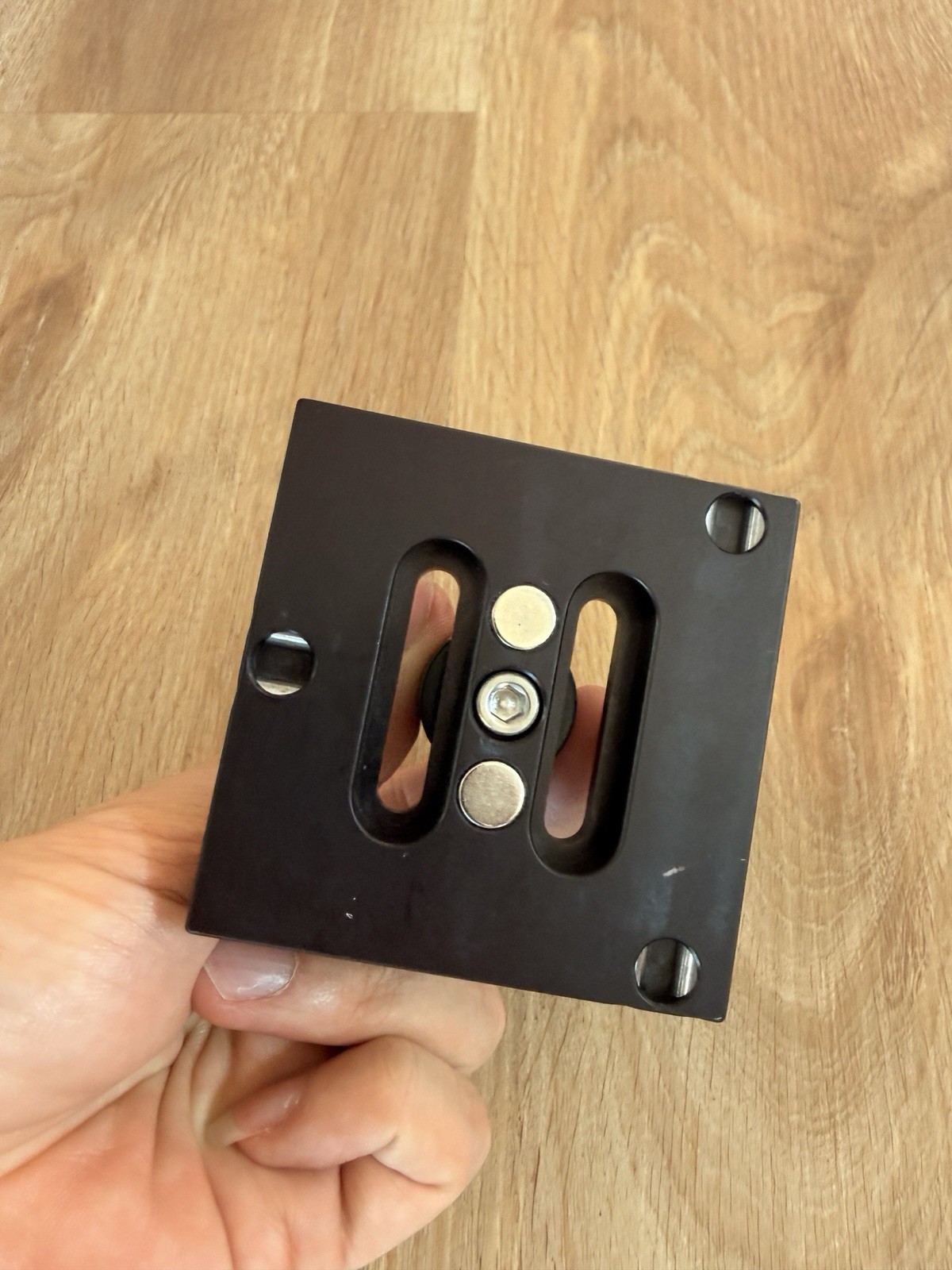 Thorlabs Ø1/2″ Optical Post Holder with 3/16″ Hex Locking Screw & Adapter Plate