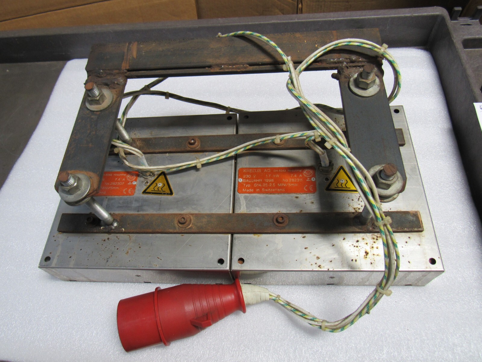 KRELUS IR HEATER CH-5042 G14-25-25 1.7KW 230V MINI/5MM 7.4A – USED