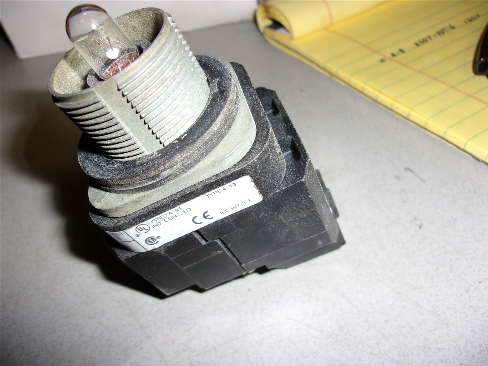 Allen Bradley 800T-PTD16 120V Switch *FREE SHIPPING*