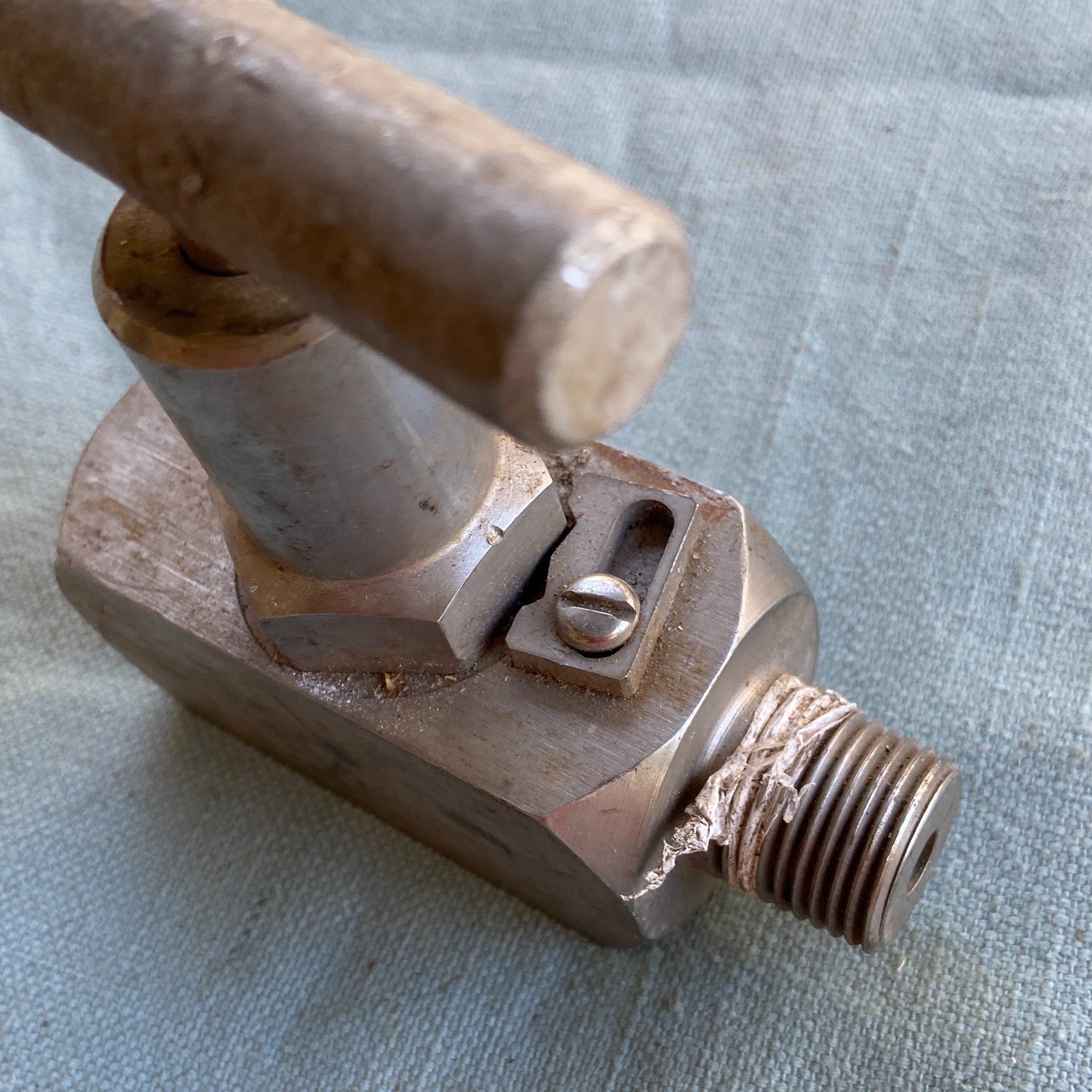 Autoclave Engineers Valve SSV7IM8F8 316-AN 10,000 PSI @ RT MAWP 02-08002851 1/2”