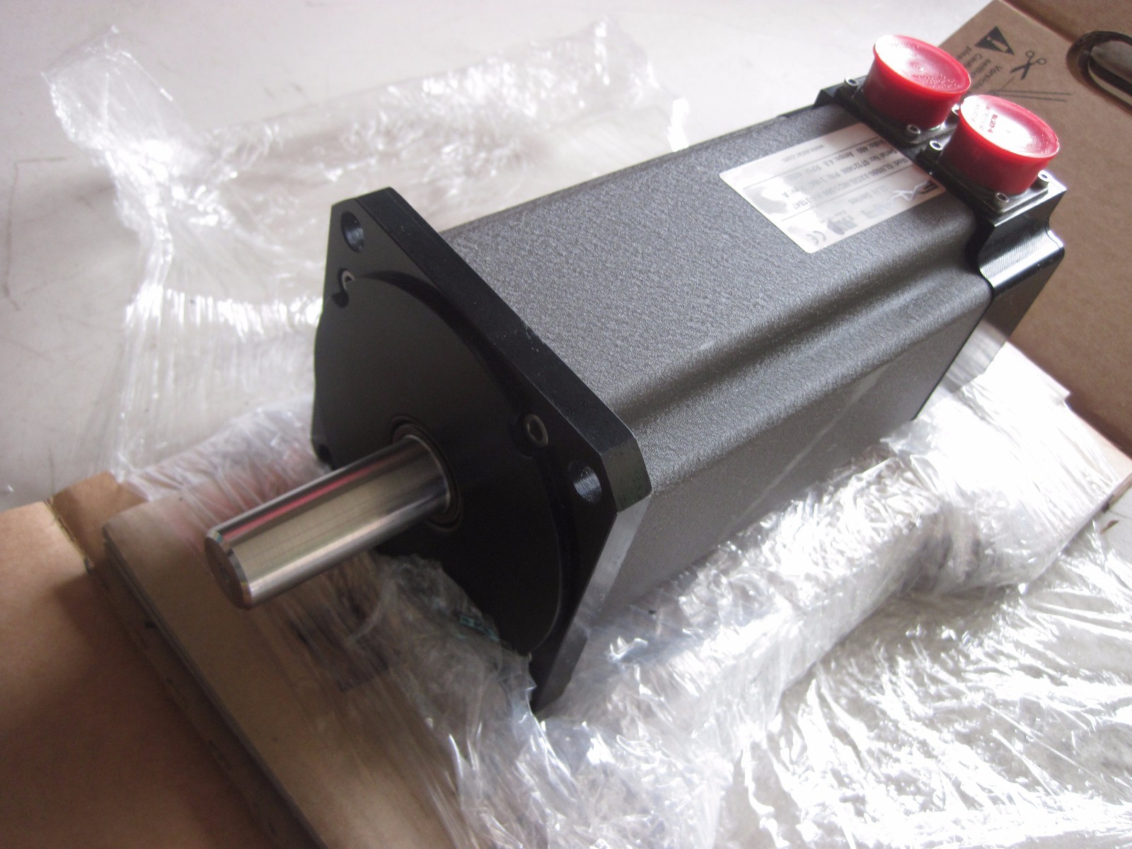 100% WARRANTY Exlar SLM Series SLM090-XXGB-MC1-368-XH-31847 Servo Motor 31847