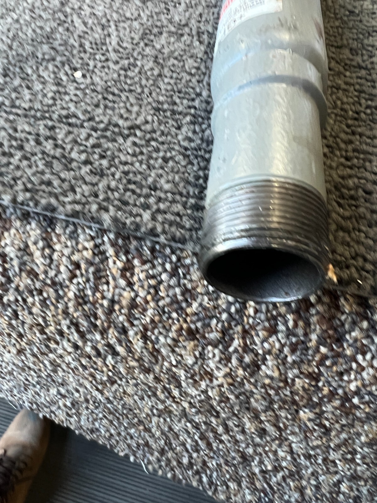 GF 360000140 Central Anodeless Riser PE2708 Pipe, 1.25 MNPT x IPS