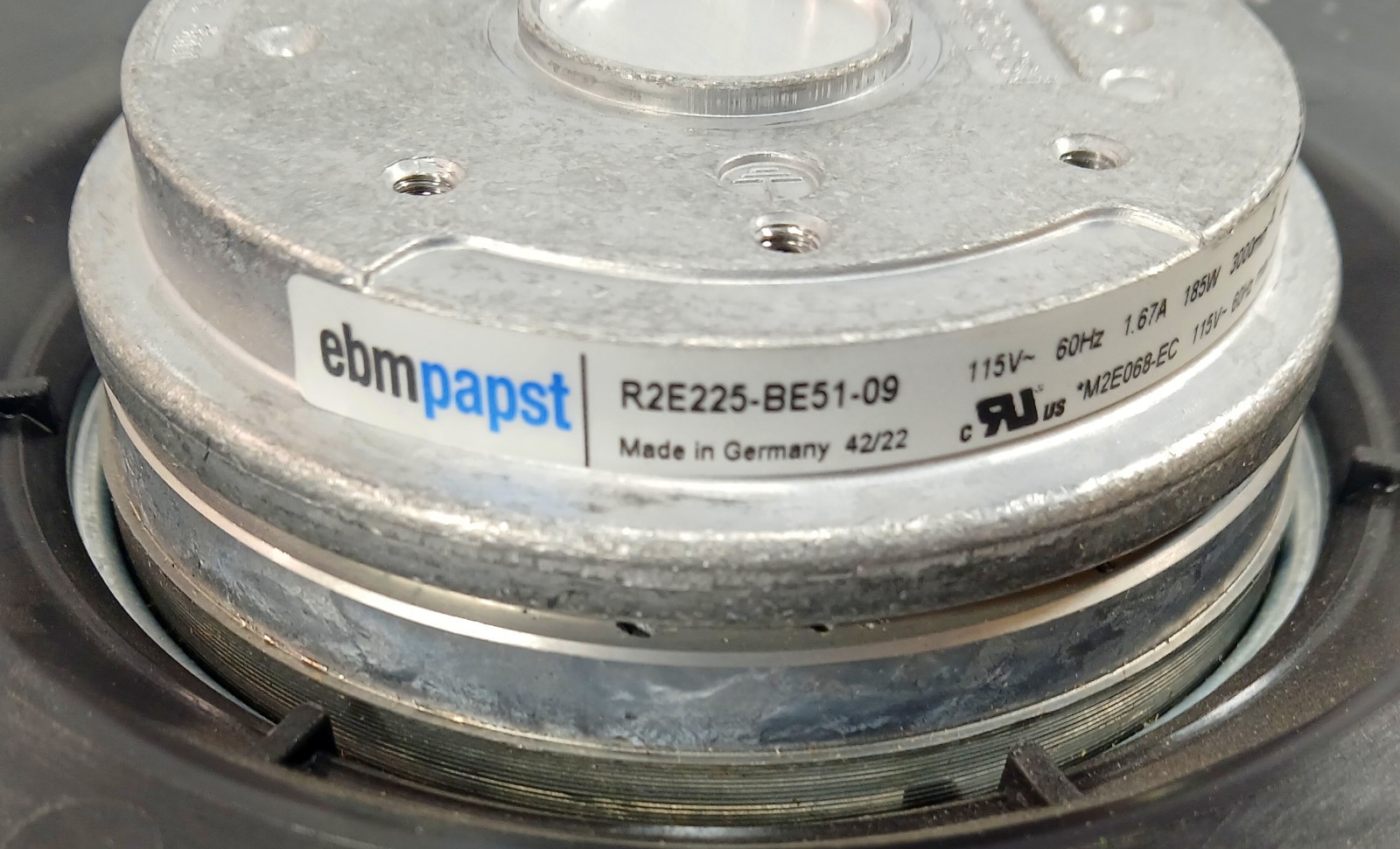 1 NEW EBMPAPST R2E225-BE51-09 MOTORIZED FAN NNB ***MAKE OFFER***