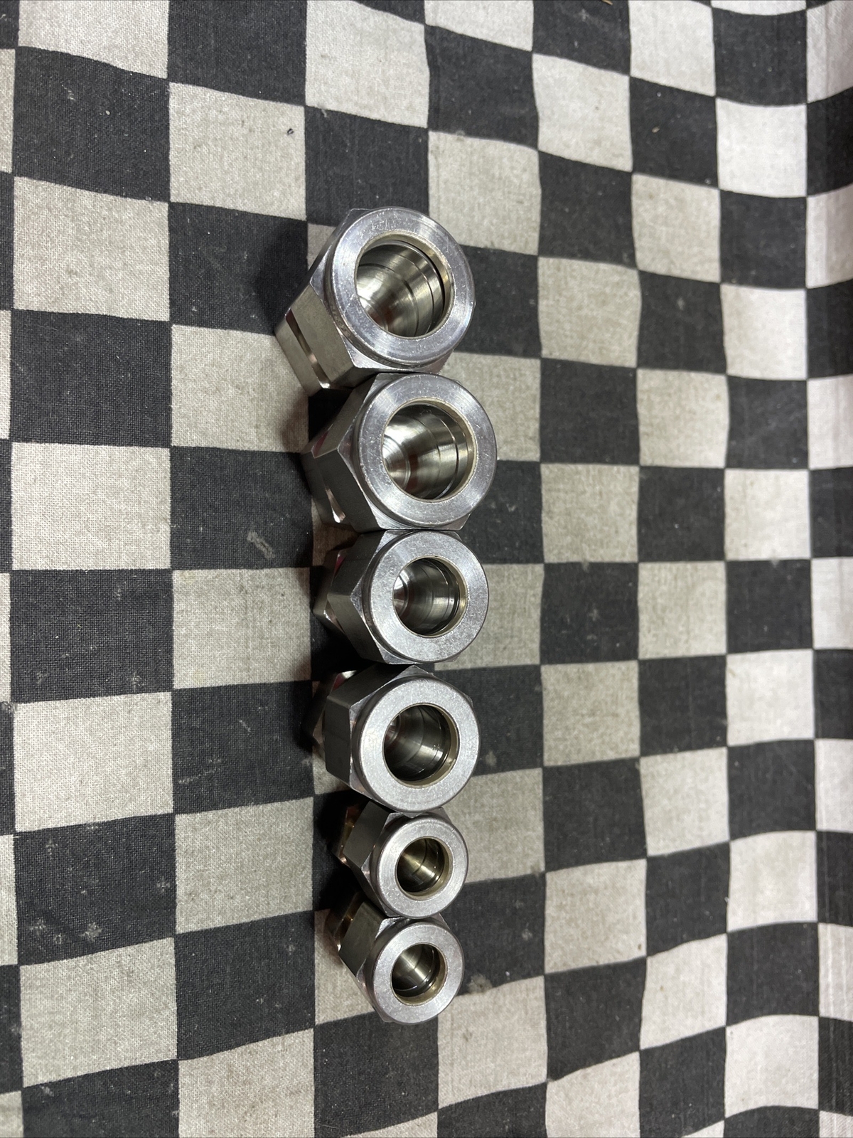 SWAGELOK SS-1010-C, SS-810-C, SS-600-C, CAP 3/8″ 1/2″ 5/8″, LOT OF 6#1639F24