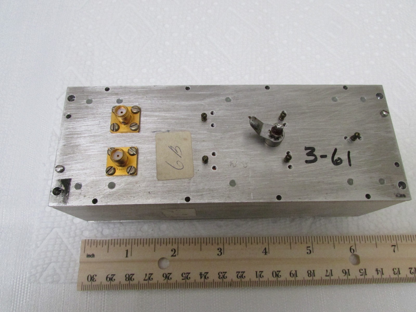 Microwave RF Module With Gold Plated SMA Connectors From AUL Signal Generator