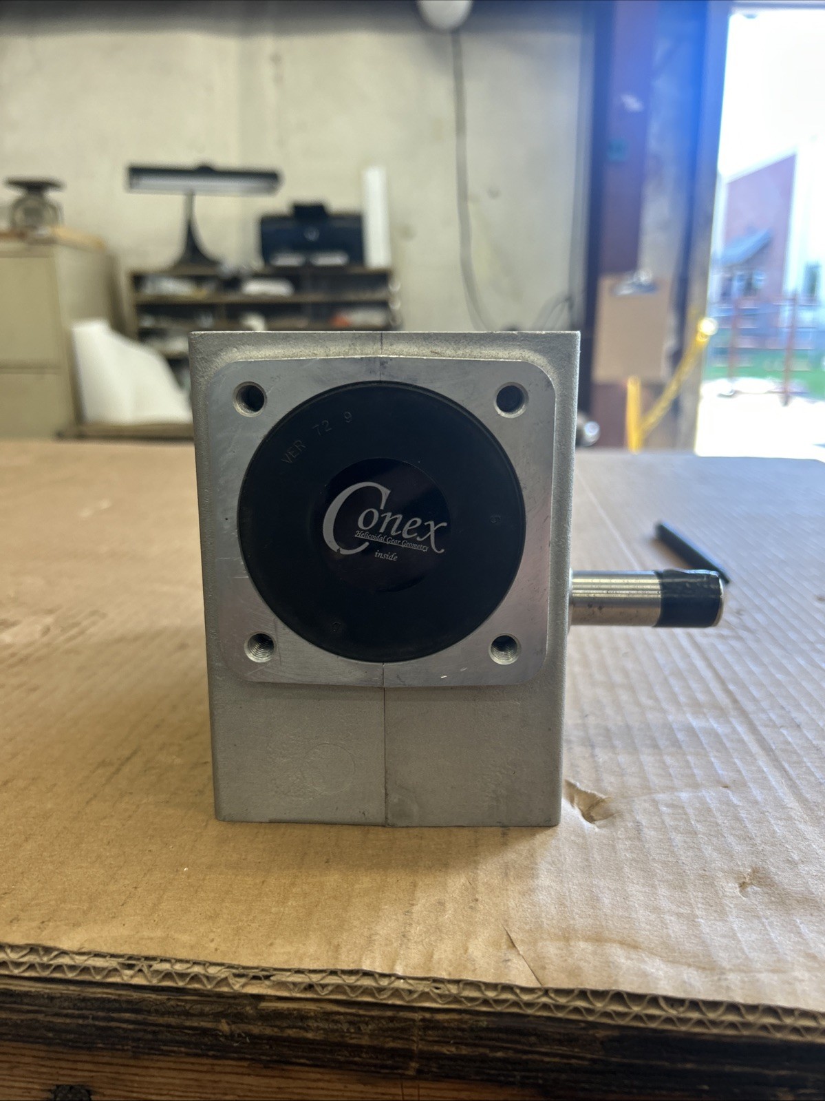 Cone Drive right-angle gearbox/speed reducer, S03020 series with a 20:1 ratio