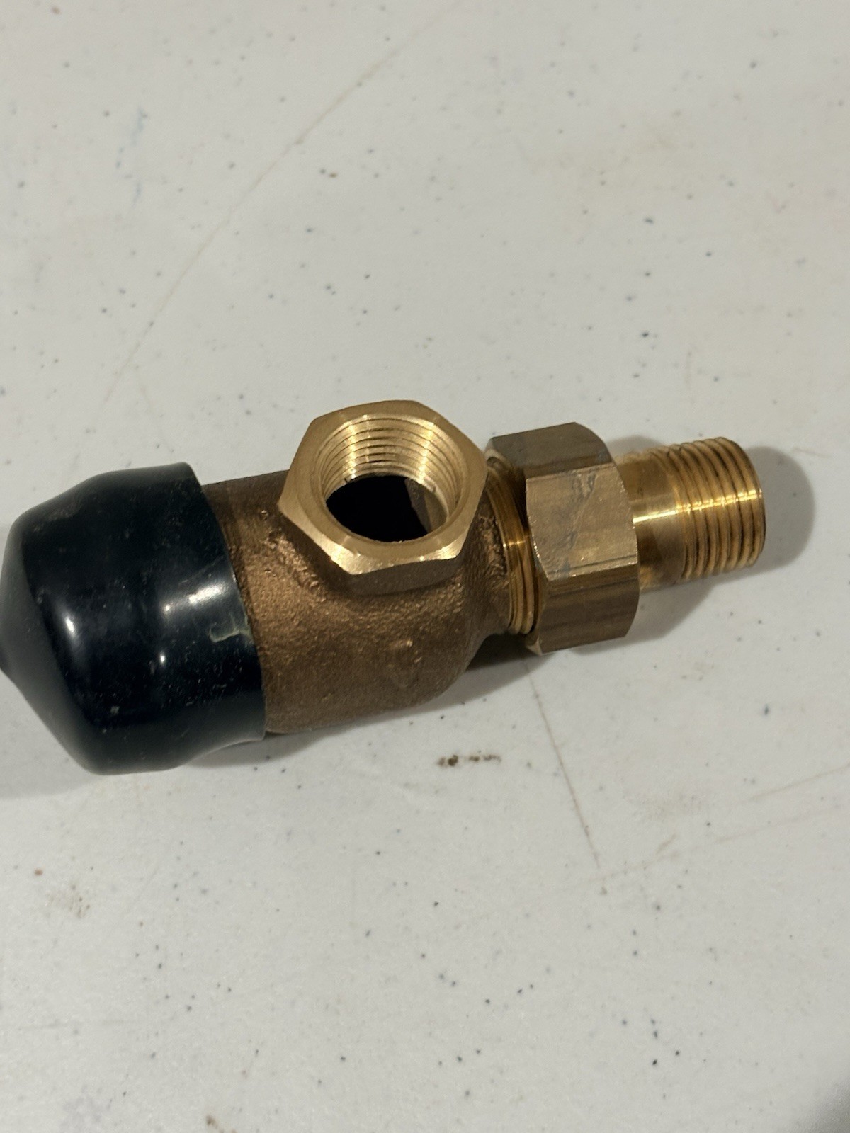 HONEYWELL V5086A-1023 RADIATOR VALVE 1/2″ NPT 90 degree Angle Valve Body Boiler
