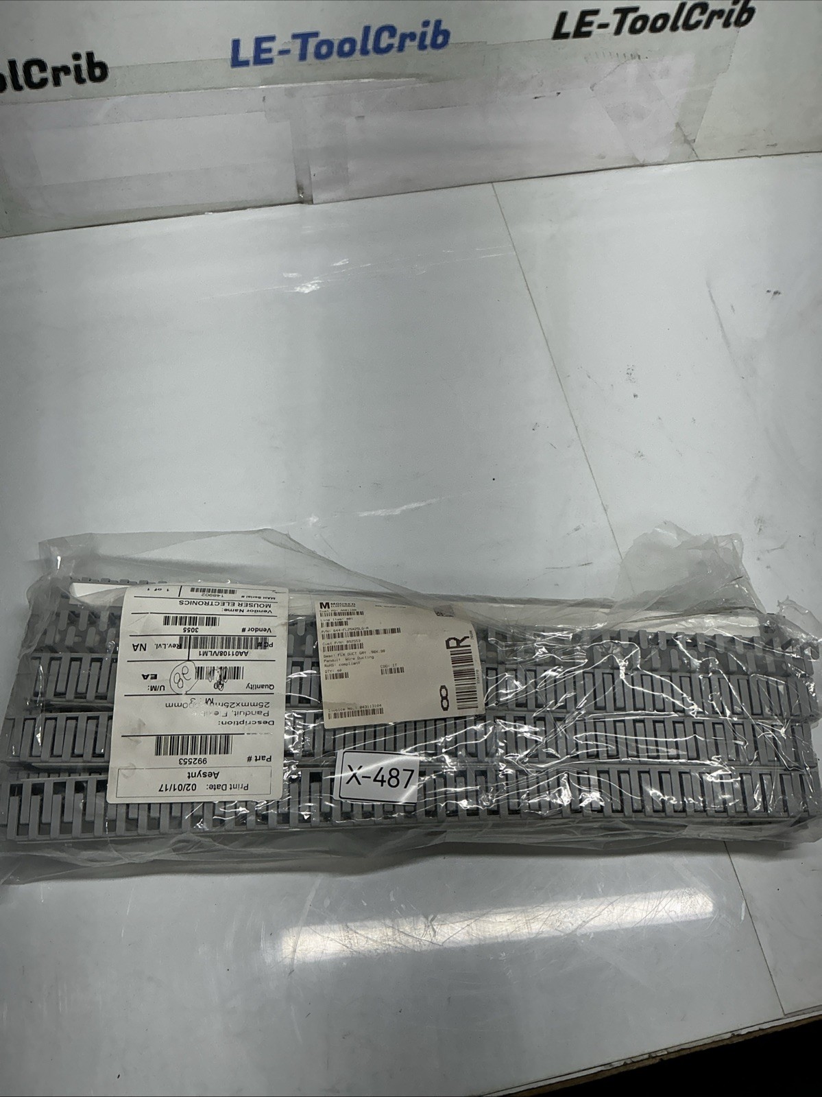 Mouser Electronics 644-FL25X25LG-A Flexible Wire Duct Gray Lot of 27 X-487