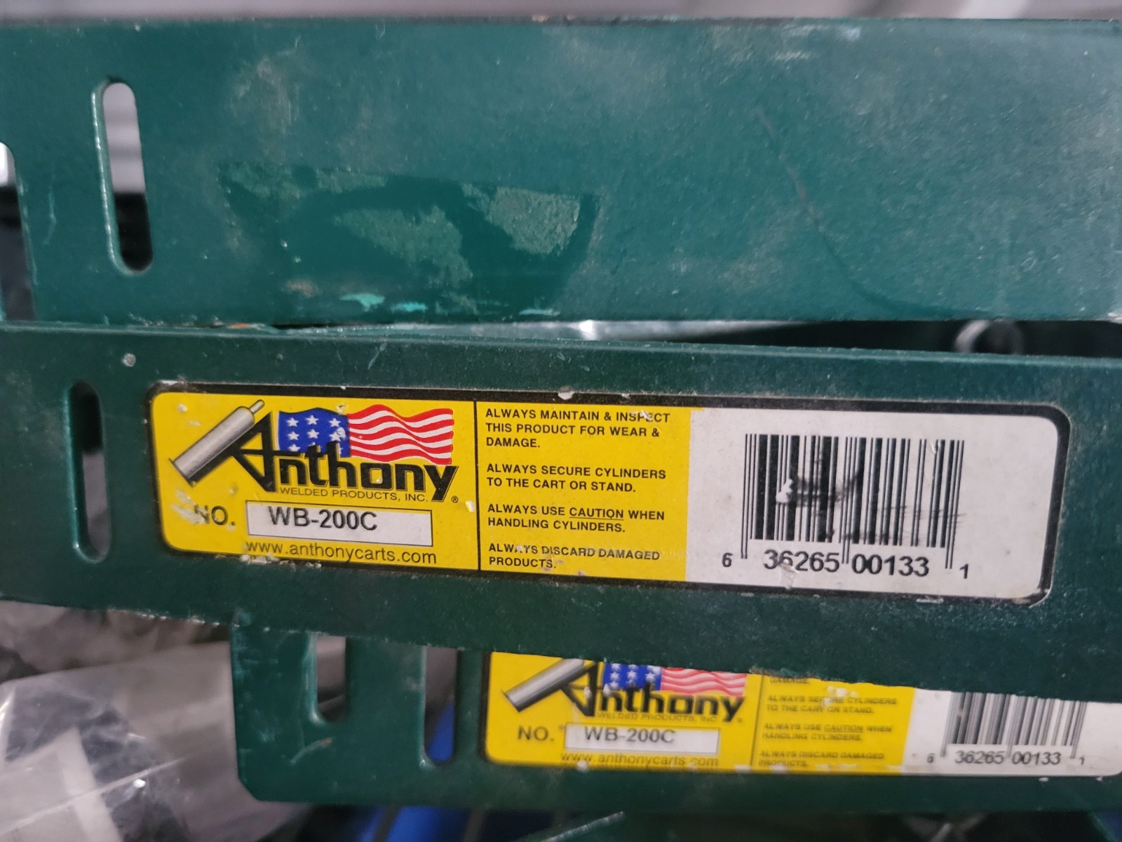 Anthony WB200C Cylinder Bracket, Dual Chain, 7 In To 9-1/2 In Dia. Green
