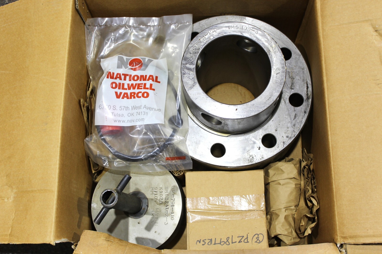 NOV 80701109 KIT HVY FLG W/VC F/PZ789 – NEW SURPLUS ORIGINAL PACKAGING