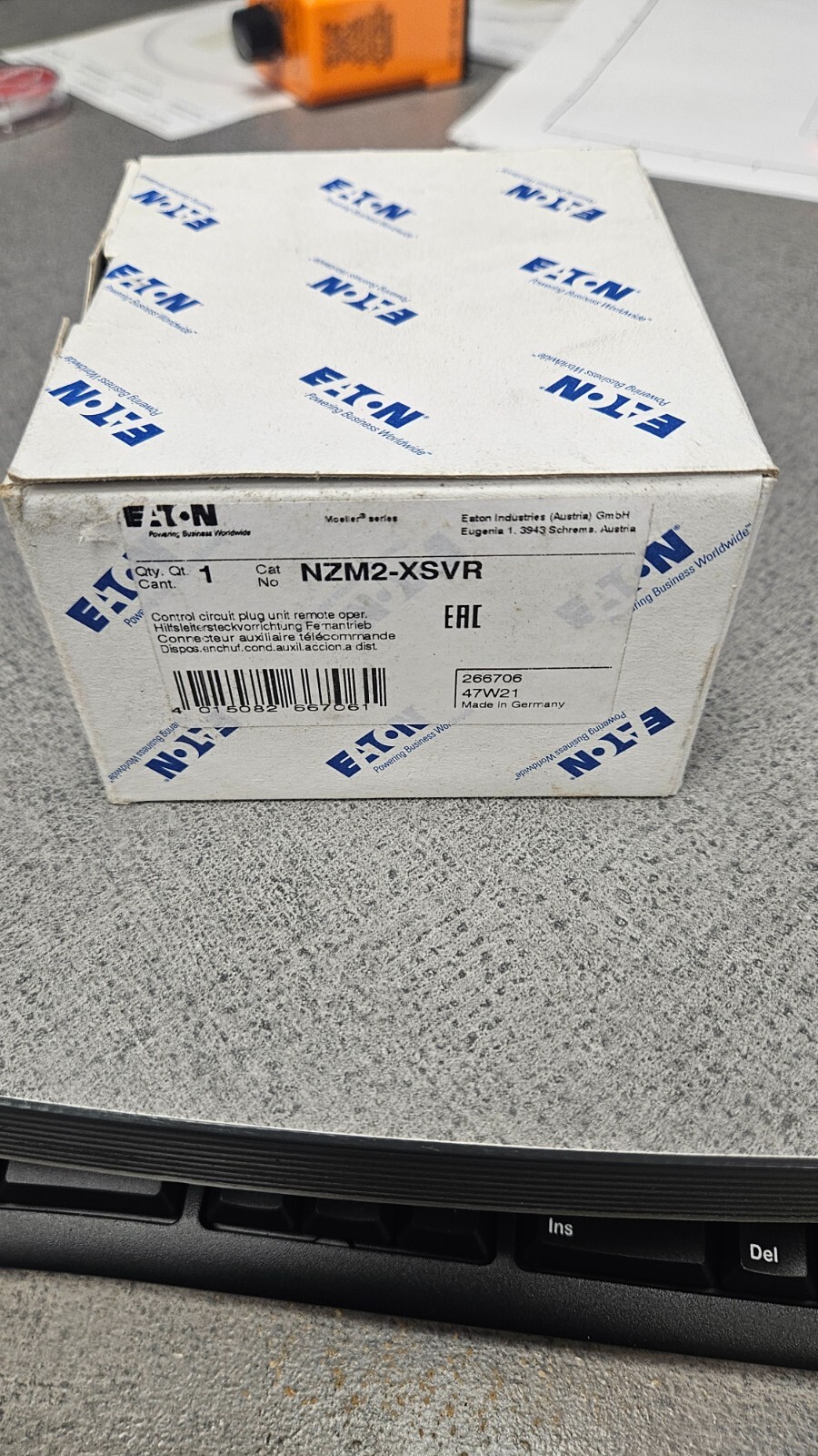 EATON CORPORATION P/N: NZM2-XSVR CONTROL CIRCUIT PLUG FOR REMOTE OPERATOR