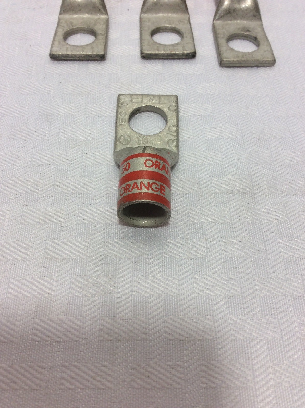 1 Lot Of 7 THOMAS & BETTS-T&B 150N 3/0 CU 50 ORANGE DIE 1 HOLE Short Barrel
