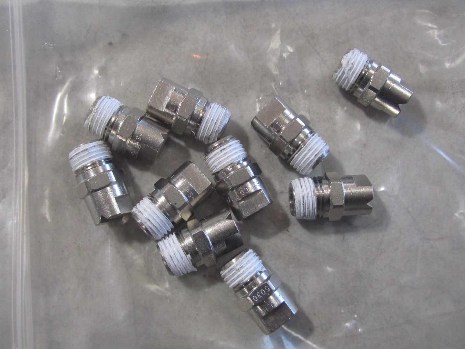 LOT OF 10 NEW OLD STOCK SPRAYING SYSTEMS 1/4″ VEE JET SPRAY NOZZLES H1/4U-SS5030