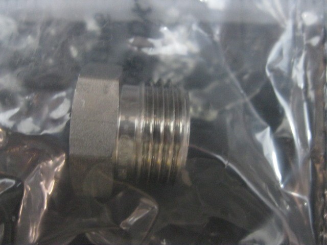SWAGELOK SS-8-VCR-4 MALE NUT 12