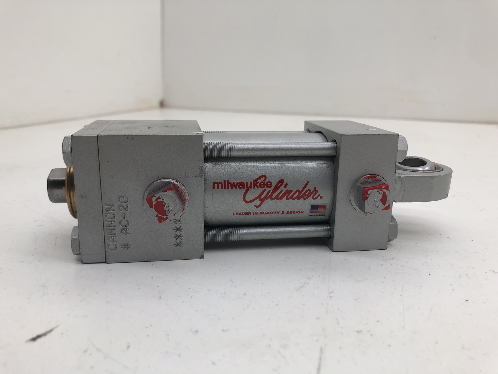 Milwaukee Cylinder A-62 Bore 1.500 Stroke 3.000 250 PSI Max