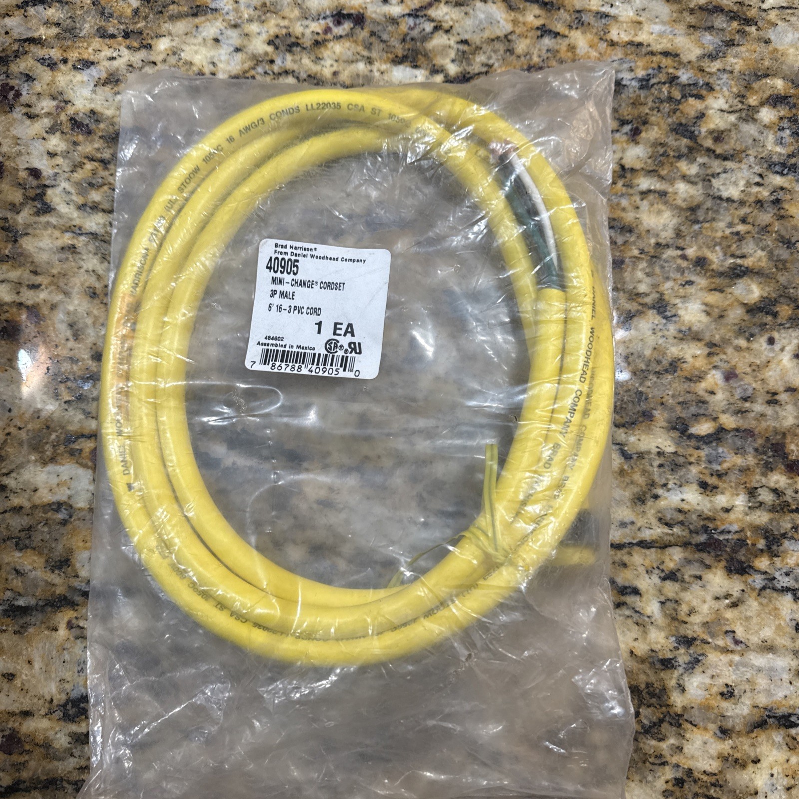 BRAD HARRISON 40905 MINI CHANGE CORDSET 3P MALE 6′ 16-3 PVC CORD NEW