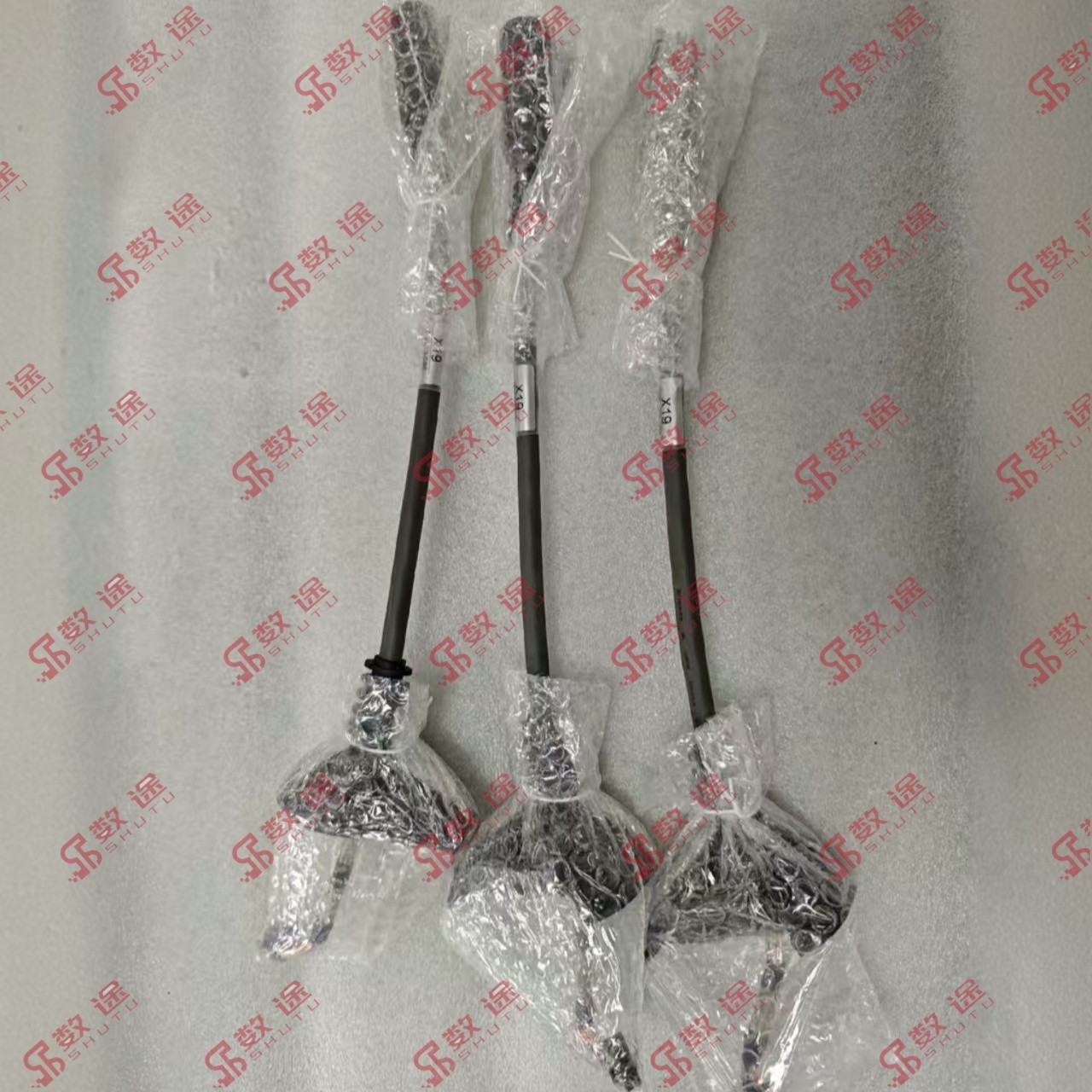 KUKA 00-213-086 0.3 meters Robot connection cables#1pcs new in box