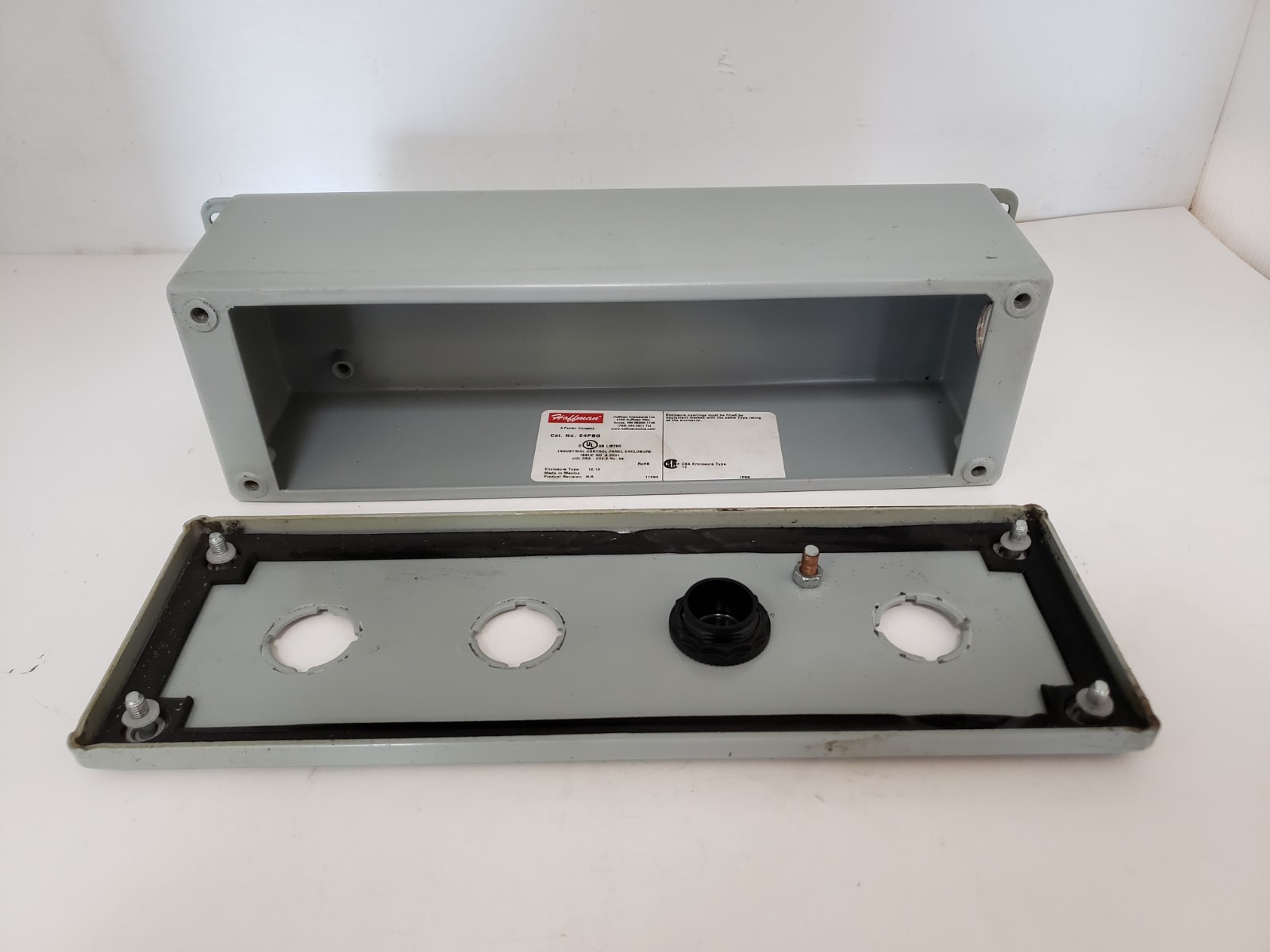 HOFFMAN E4PBG PUSHBUTTON ENCLOSURE 4 HOLE