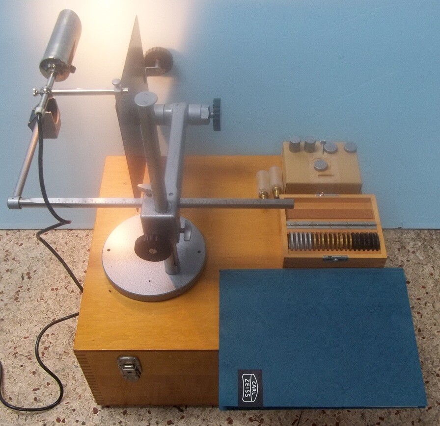 CARL ZEISS AERO-SCHETCHMASTER, LUZ: 113373 WITH ACCESSORIES IN WOODEN CASE.