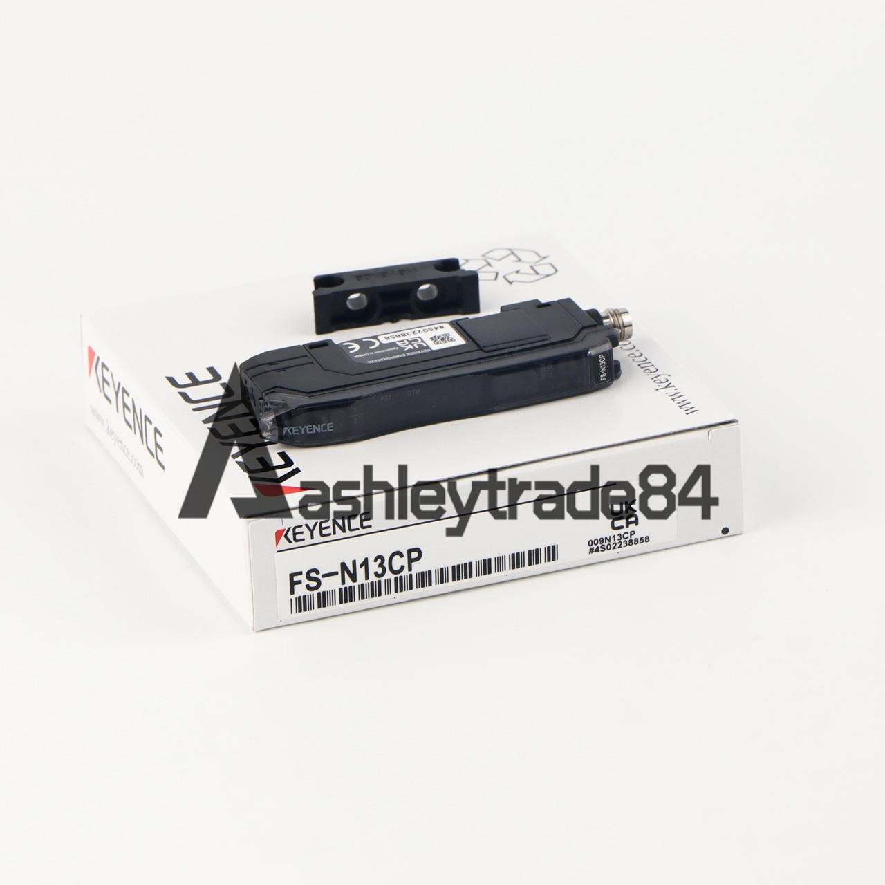 ONE NEW KEYENCE FS-N13CP optical fiber amplifier