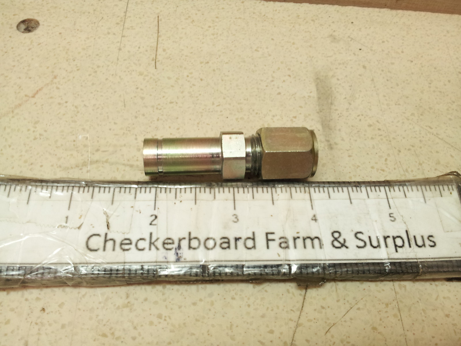 NOS Parker Tube Reducer 7015X8X6 8-6TRBUS J514 3/8″ to 1/2″ 4730009934515 Emerto