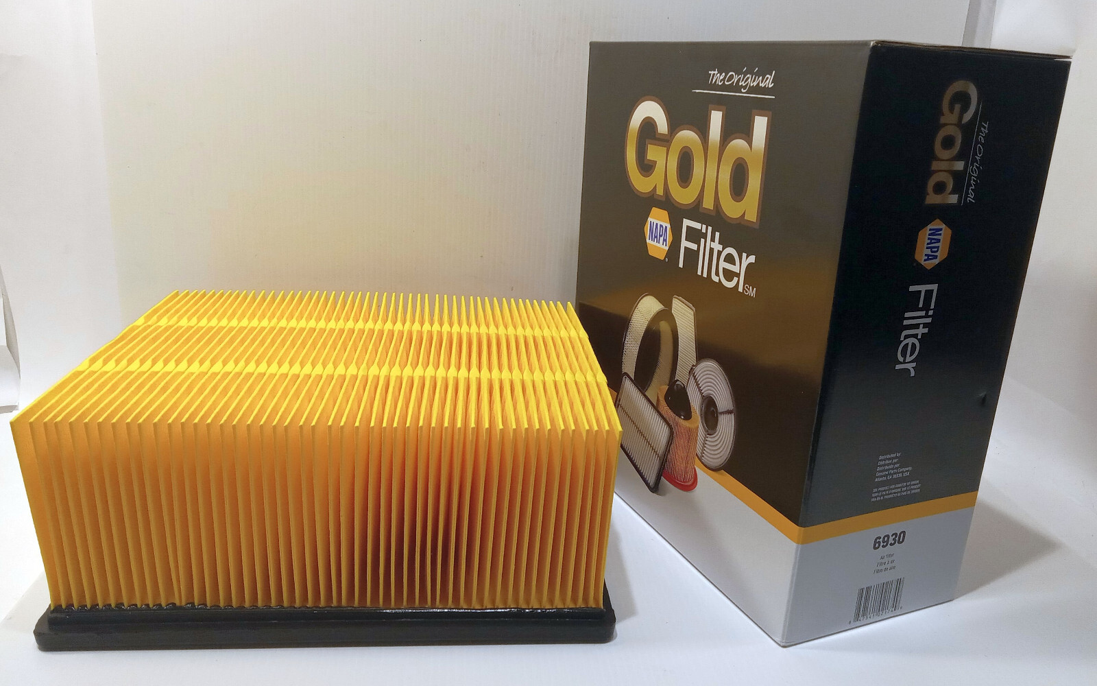 1 NEW NAPA 6930 GOLD SERIES AIR FILTER NIB ***MAKE OFFER***