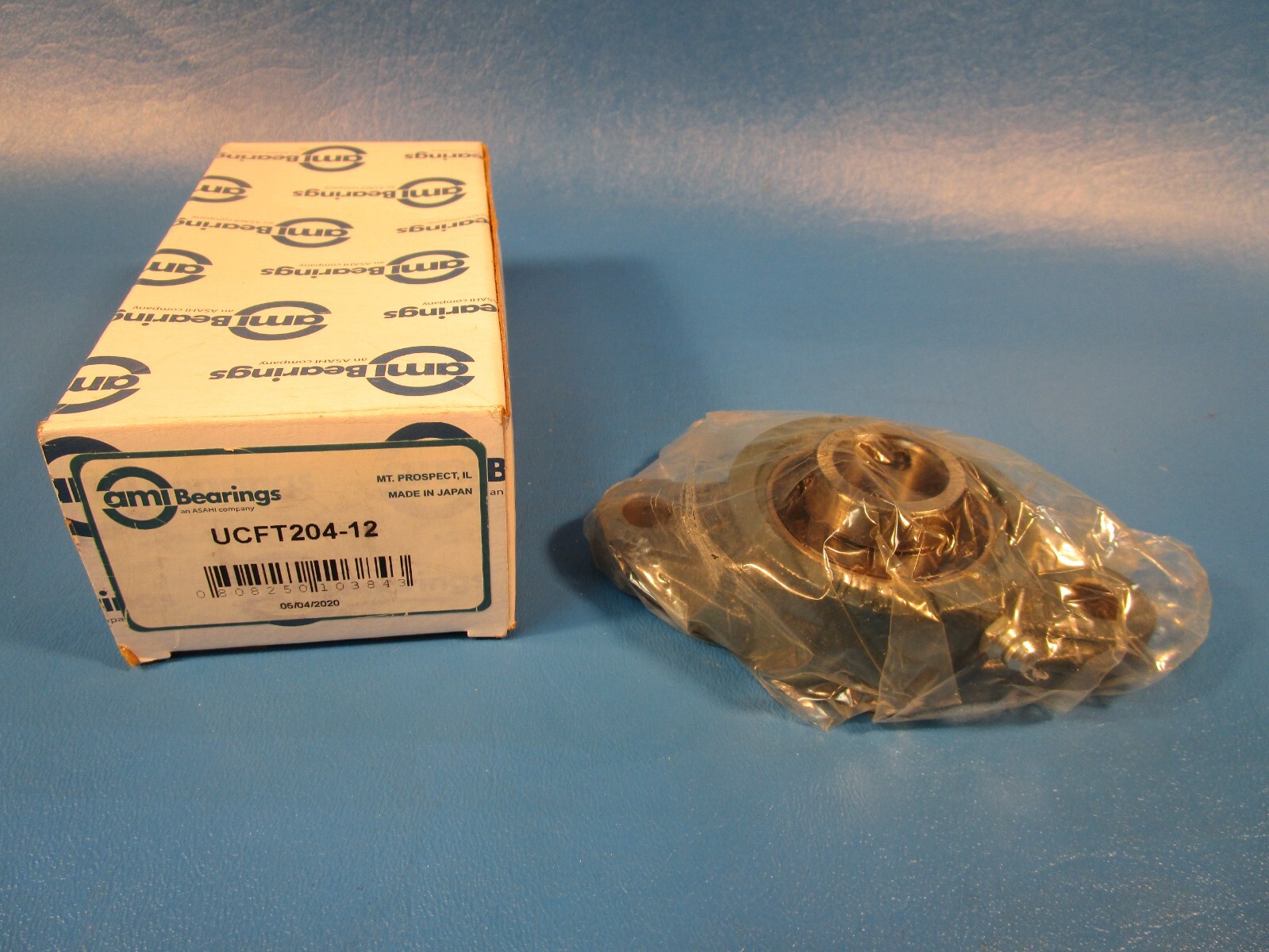 AMI UCFT204 Flange-Mount Bearing Unit-2-Bolt Flange, 3/4 in Bore, Cast Iron