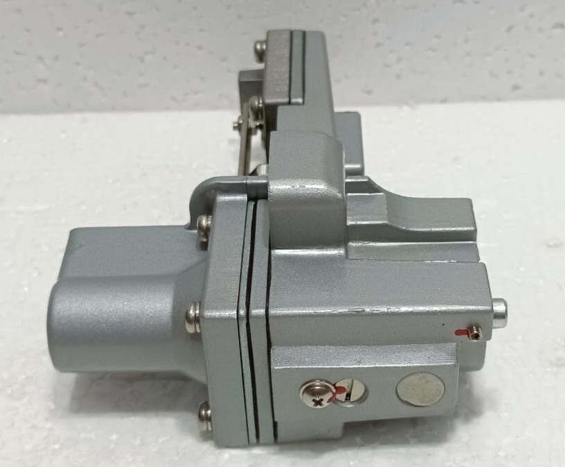 SMC 21050-63 POSITIONER LOADING UNIT NEW FAST SHIPPING