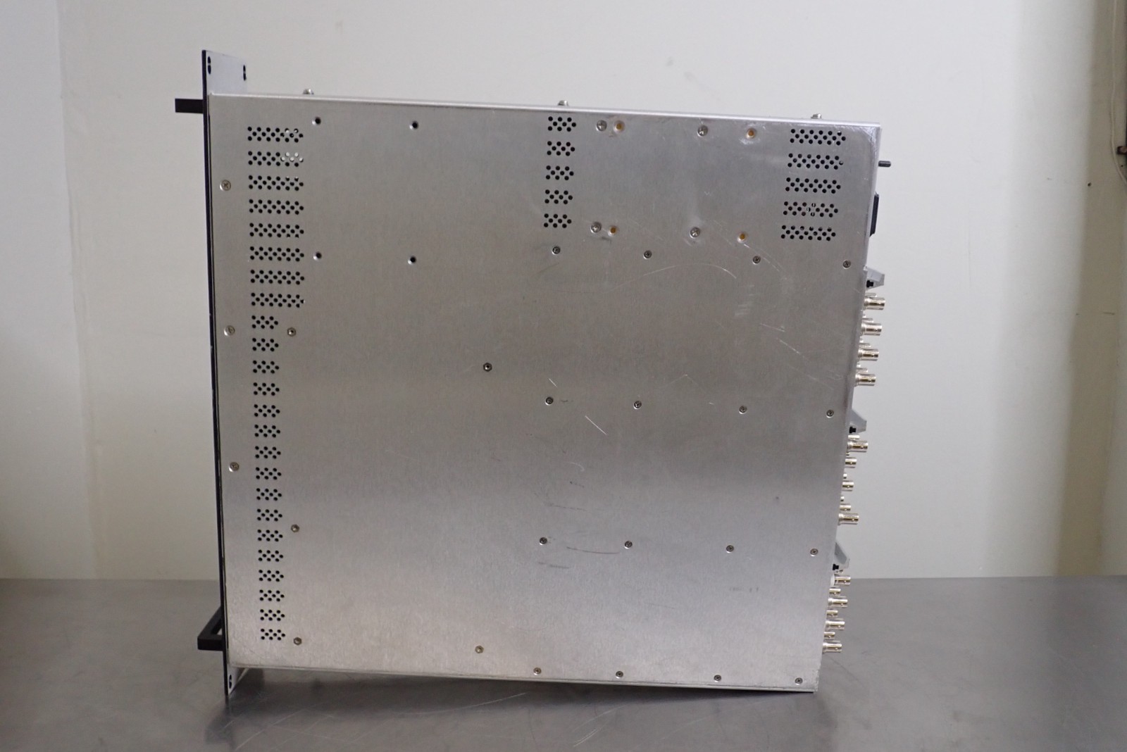 Trak Systems 9000B 9000BN Timing Mainframe Chassis