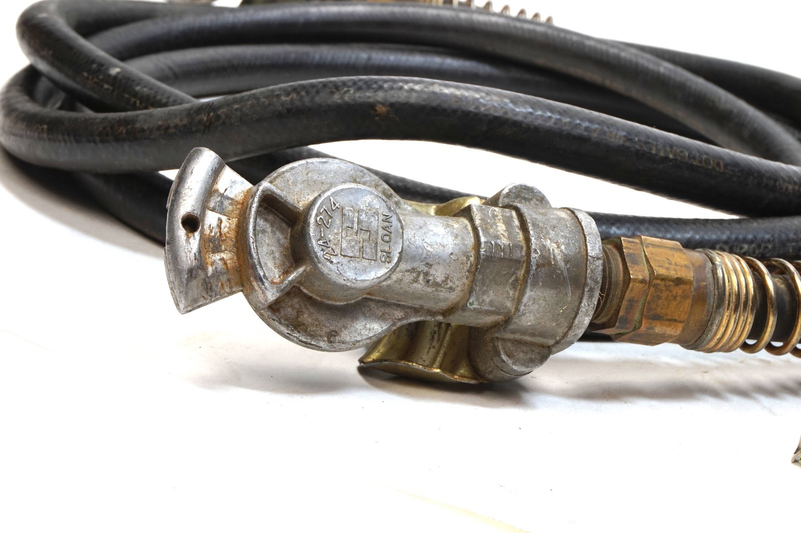 5 TON 6×6 Cargo Truck Air Hose Assembly 105821R91 10-1/2 ft Lg 3/8 M915 & M939