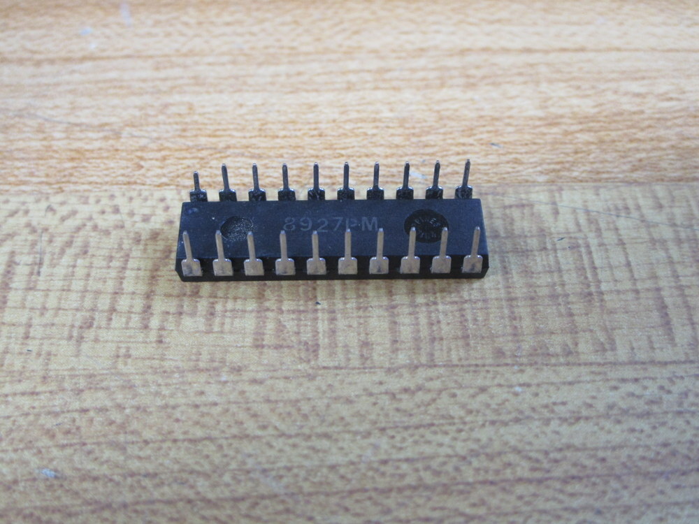 Advanced Micro Devices AM25LS2569PC Integrated Circuit (Pack of 19)