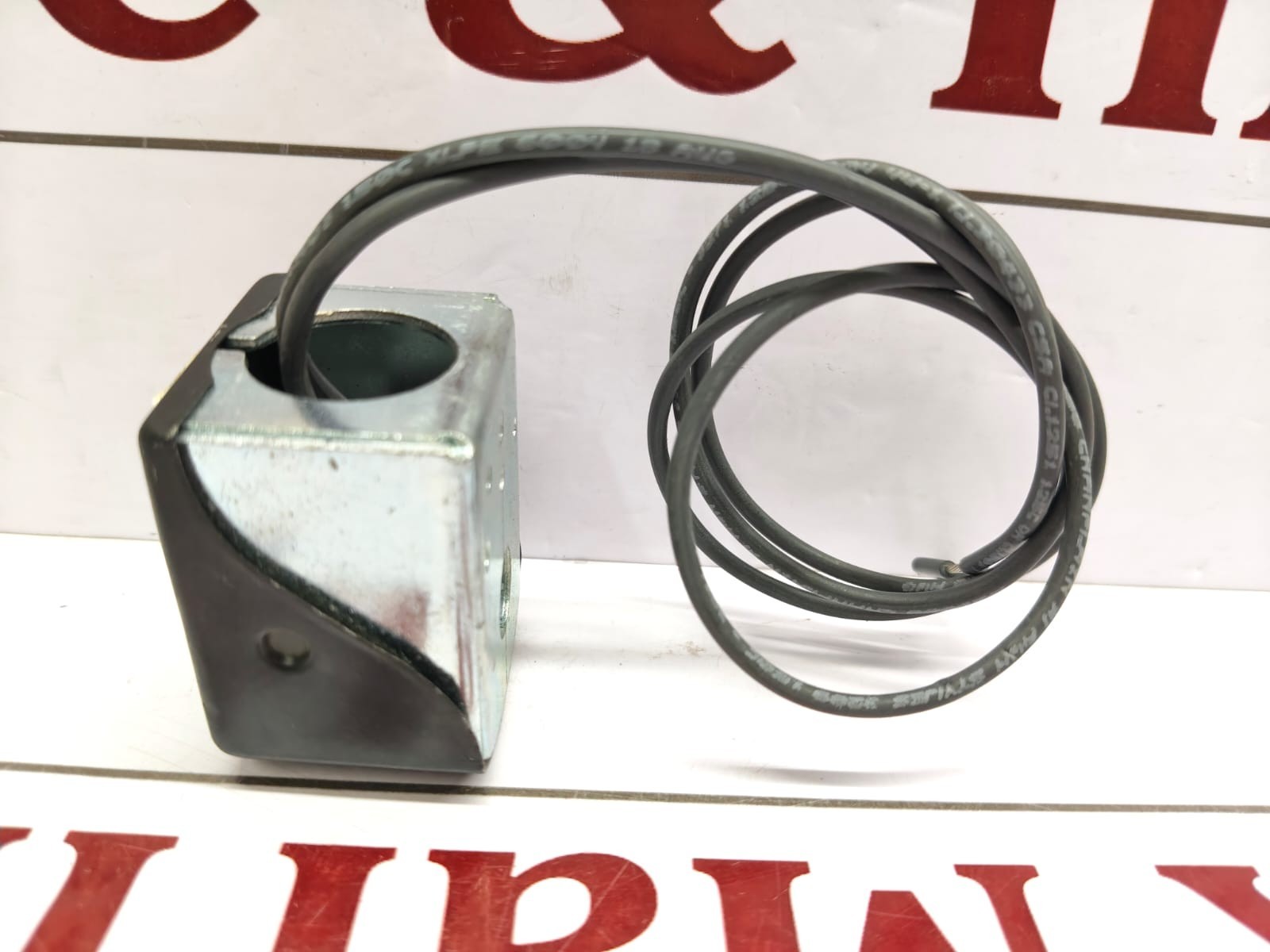 Parker R-BHGC15 LOT OF 3 Hannifin Solenoid Coil 240V/60Hz 220V/50Hz NEW
