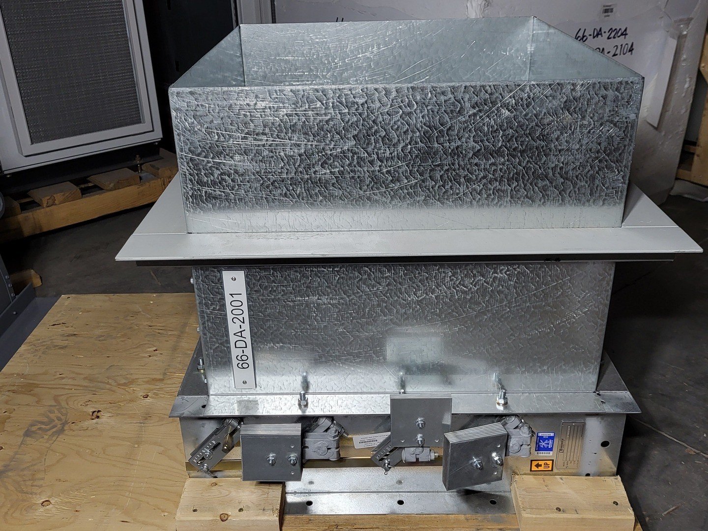 SURPLUS NEW GREENHECK HPR-12024X24 24″ x 24″ Backdraft Damper w/ Exhaust Hood &