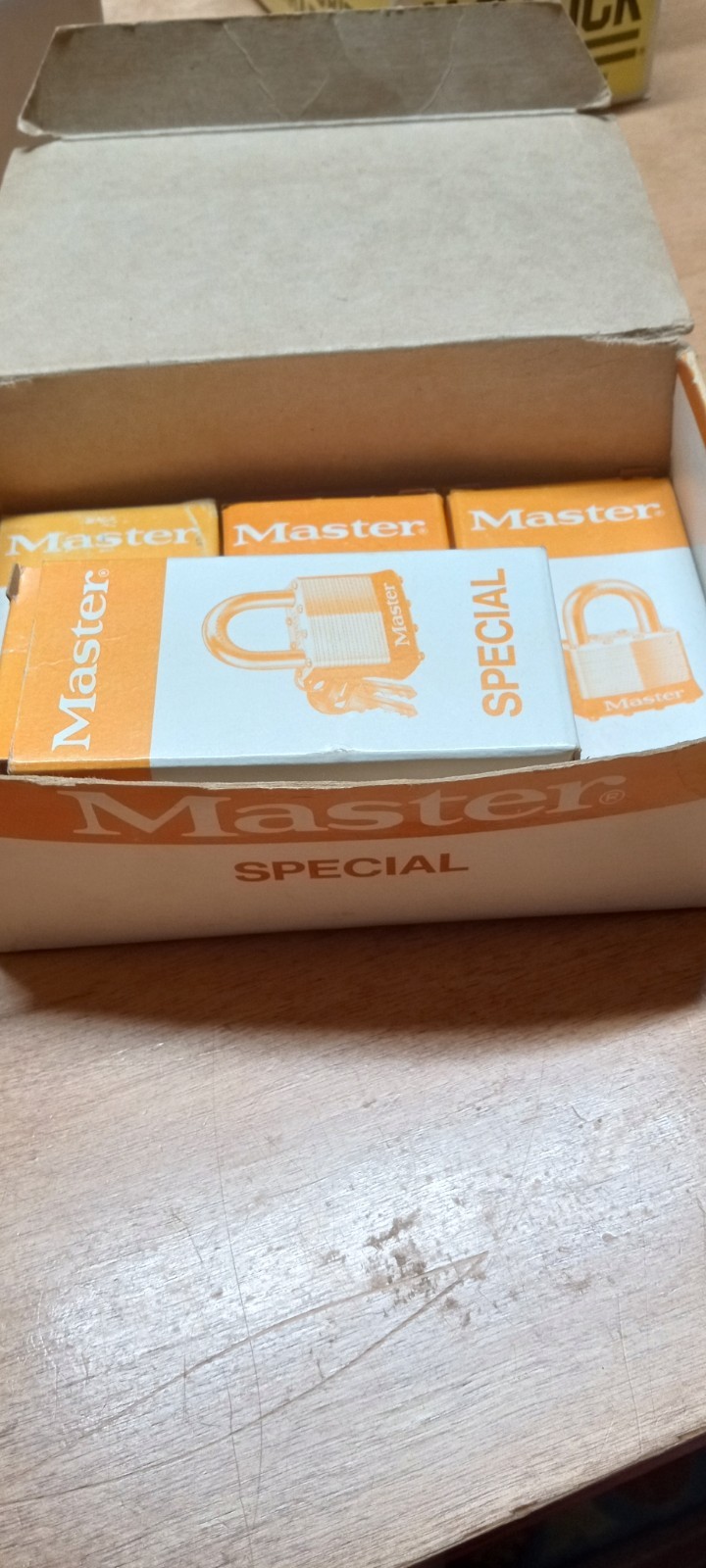 4 Pc. MASTER Lock “”SPECIAL”” 443KA Keyed Alike Padlock,Rectangle,Silver 3HWK3