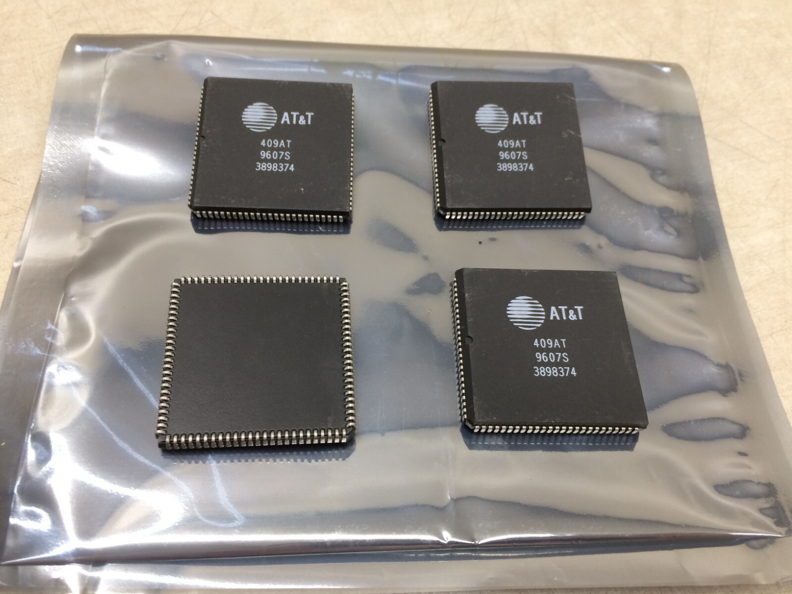 Lot of 4 AT&T 409AT 9607S 3898374 Micro Processor