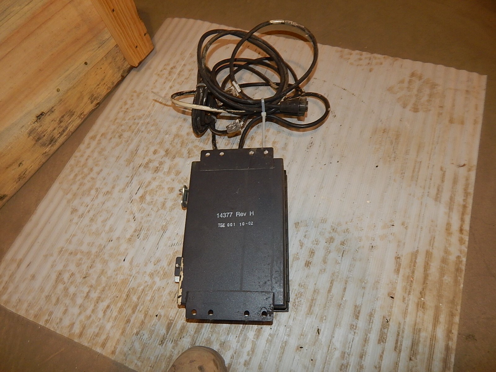 STI 28498-0010 Controller Rev B 14377 Rev H TSE 001 10-02 70027-1002
